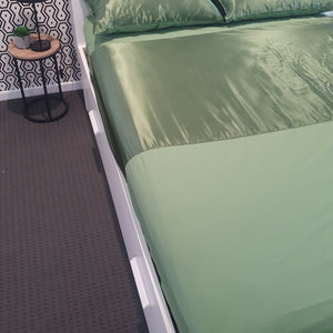 Wonder Sheet 2 Fitted Sheets and 2 x Pillow Cases